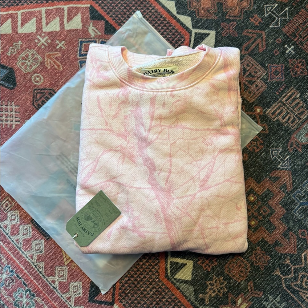 Dairy Boy Bubblegum Camo Crewneck (No Back Logo) in Size L - NWT